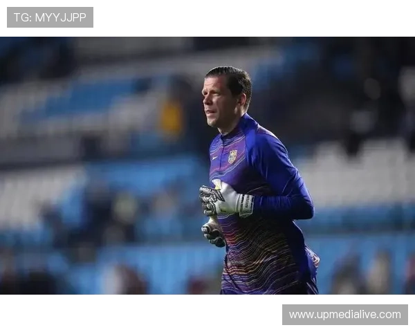 世体:什琴斯尼与巴萨早有渊源,2011年就在社媒赞美巴萨球员 世体:什琴斯尼与巴萨早有渊源,2011年就在社媒赞美巴萨球员